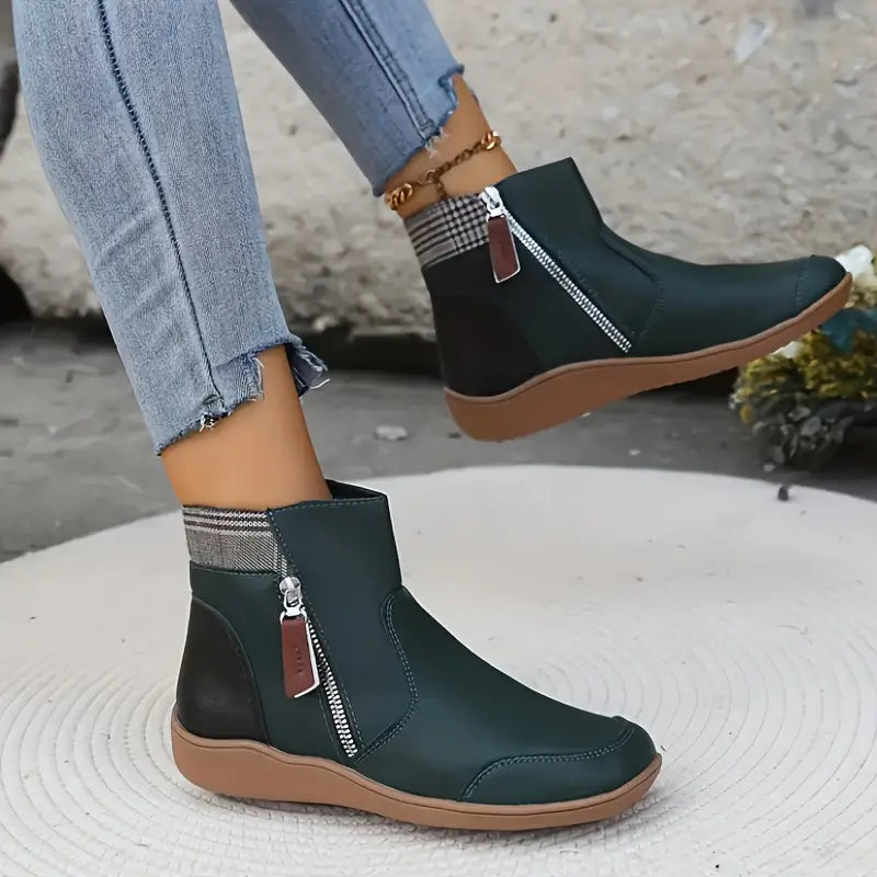 Aylin | Waterproof orthopaedic boots with zip closure