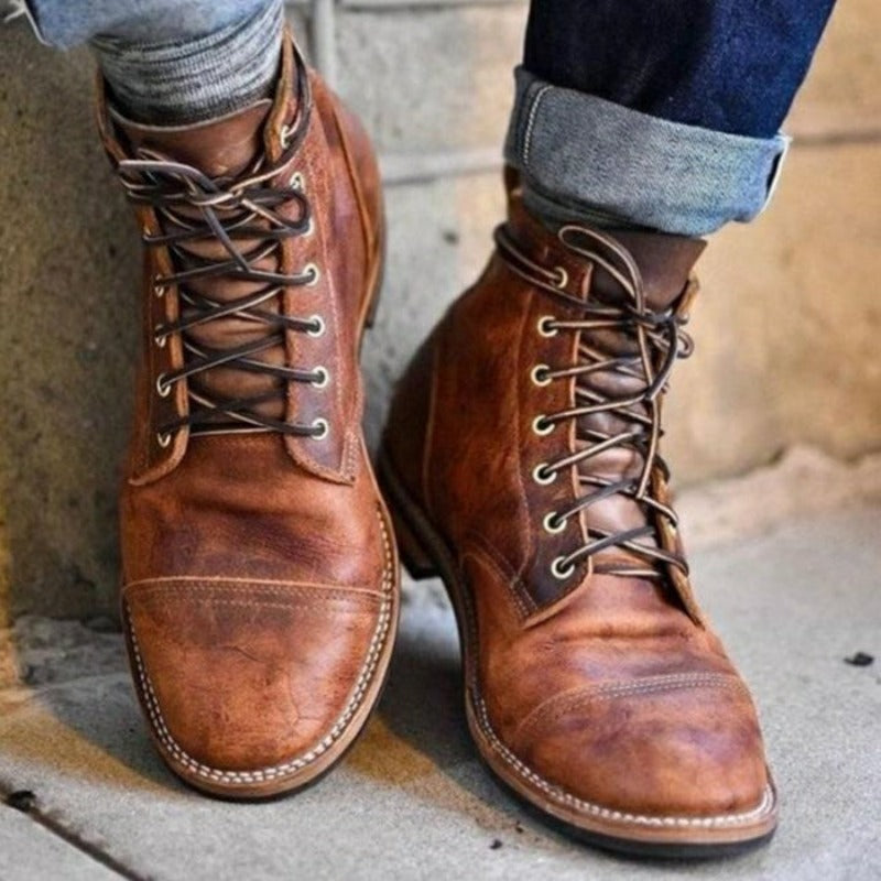 Julian | Timeless Laced Boots