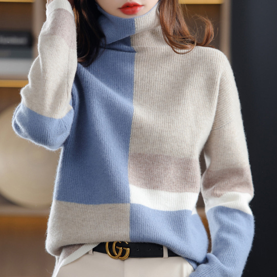 Joanna | Light Turtleneck