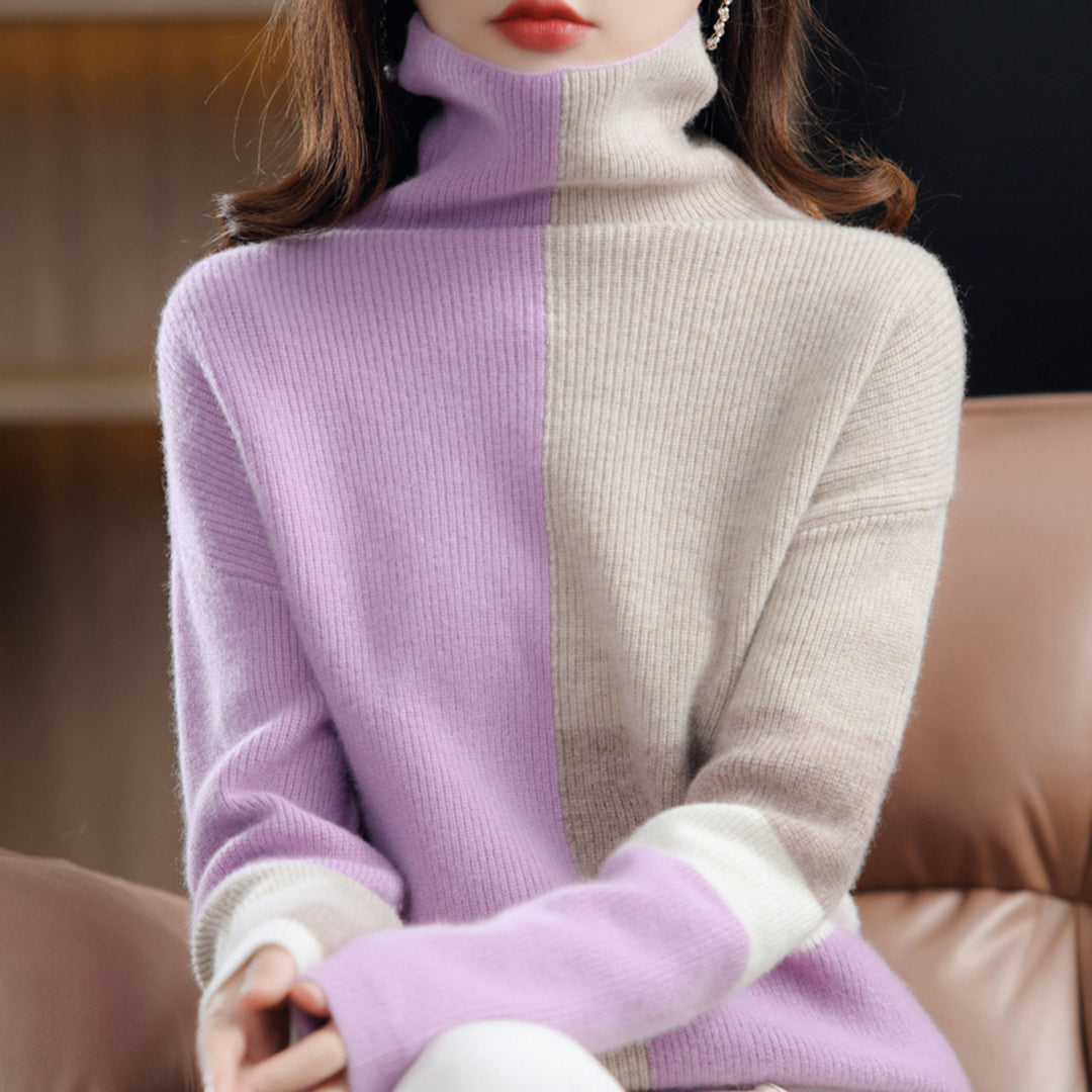 Joanna | Light Turtleneck